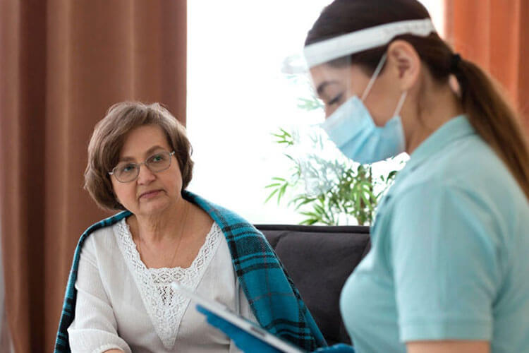 //beneficencecare.com.au/wp-content/uploads/2025/09/communating-nursing-care4.jpg